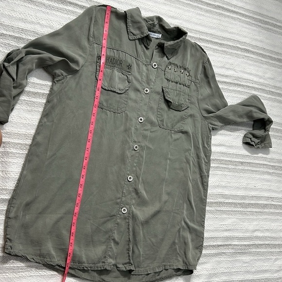 Tempo Paris 100% Tencel Army Green Utility Shirt Stars S/M Adjustable Sleeves - Picture 6 of 13